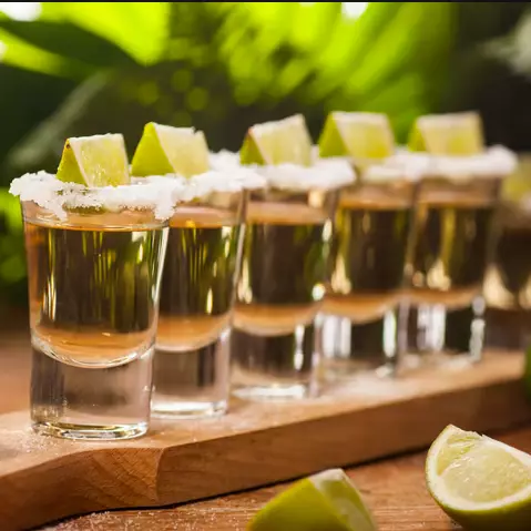5 SHOT DE TEQUILA