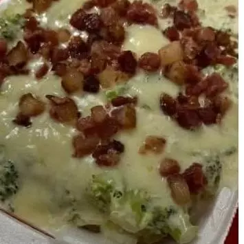 Batata Recheada Brócolis com Bacon