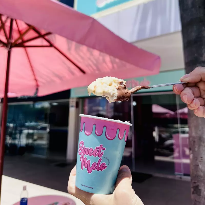 Bolo ninho com brigadeiro cremoso