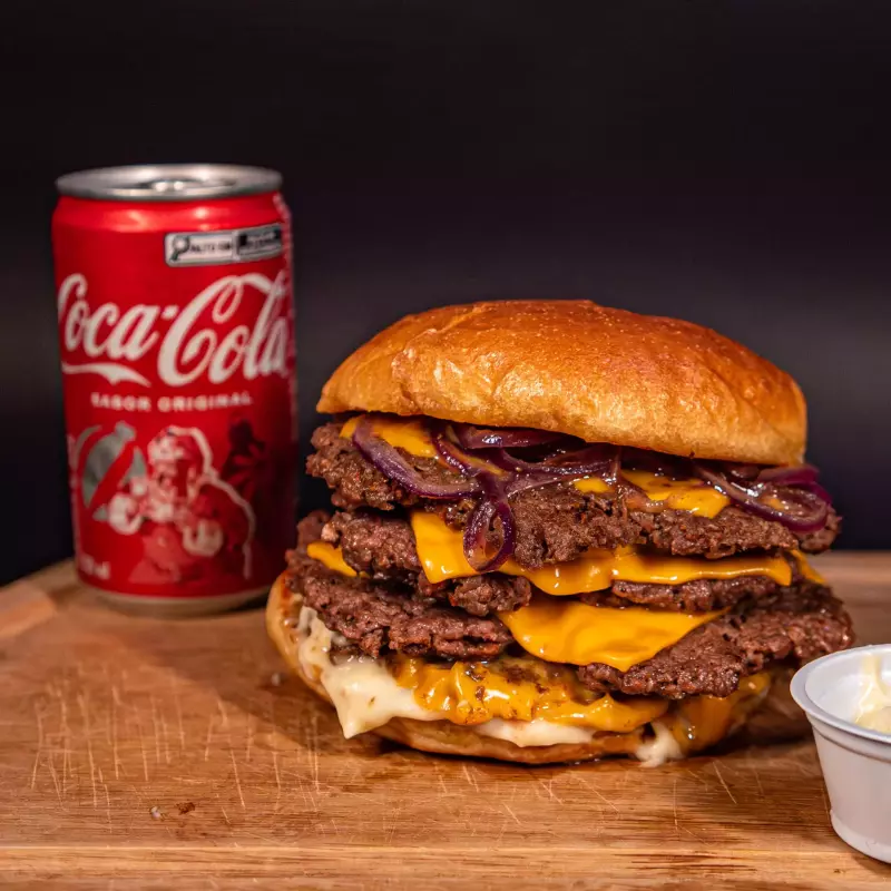 Baru Smash Triplo + Fritas + Refri