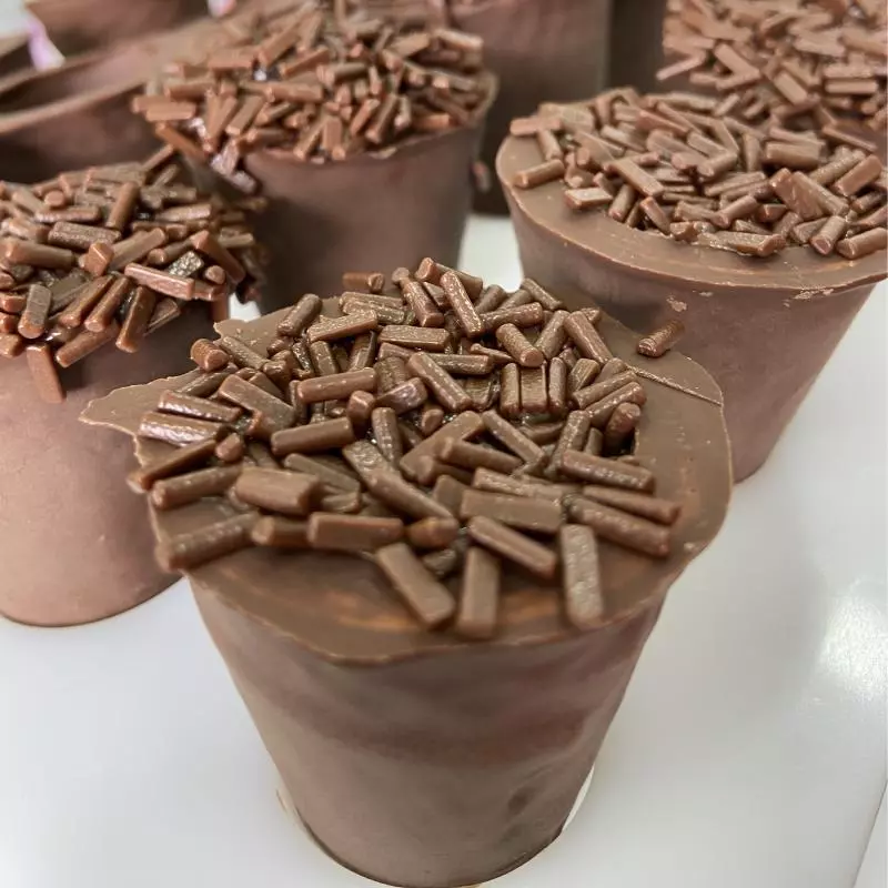 CONE DE BRIGADEIRO.
