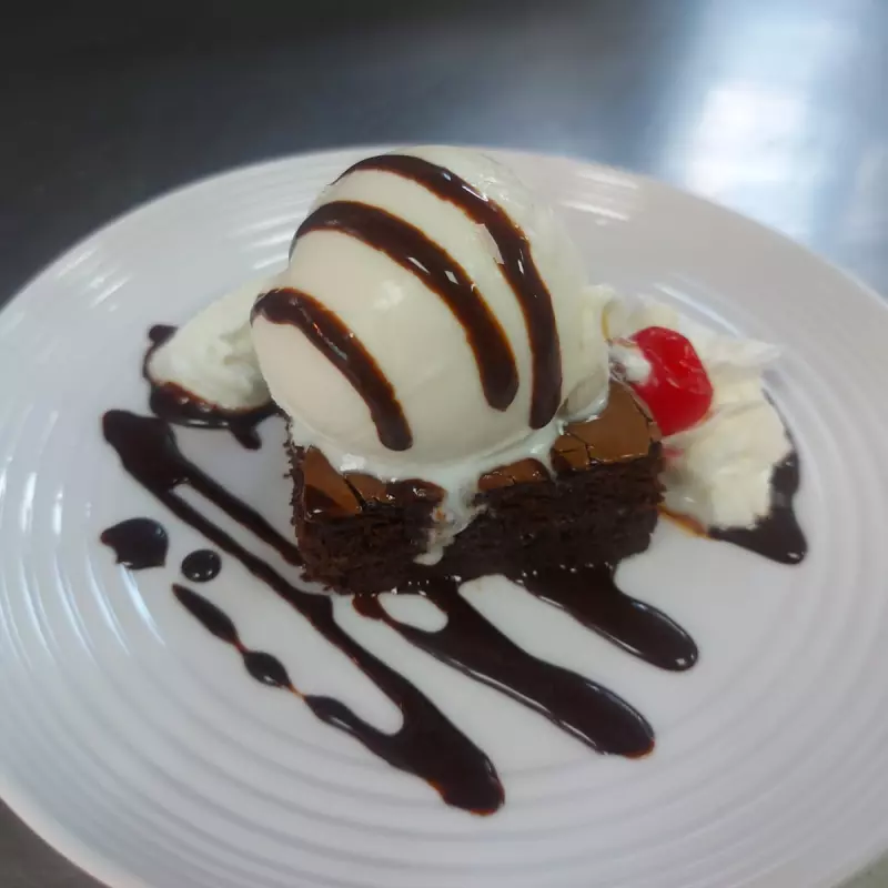 Brownie Con Helado