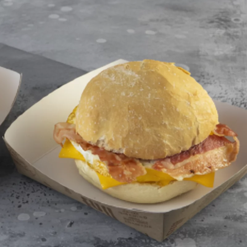 Sandwich Americano Panceta y huevo