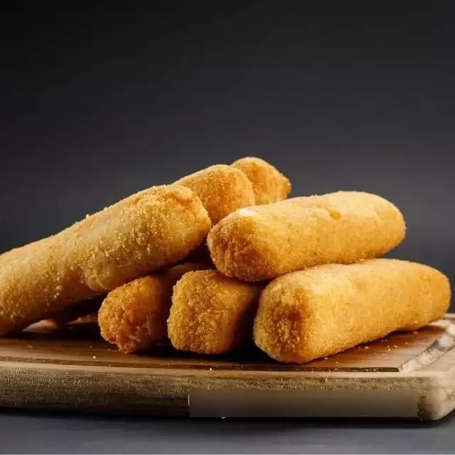 BASTONES DE MUZZARELLA