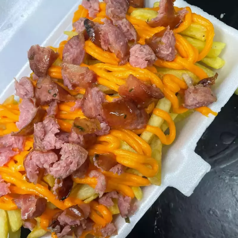 Batata Maluca Grande ( linguiça)