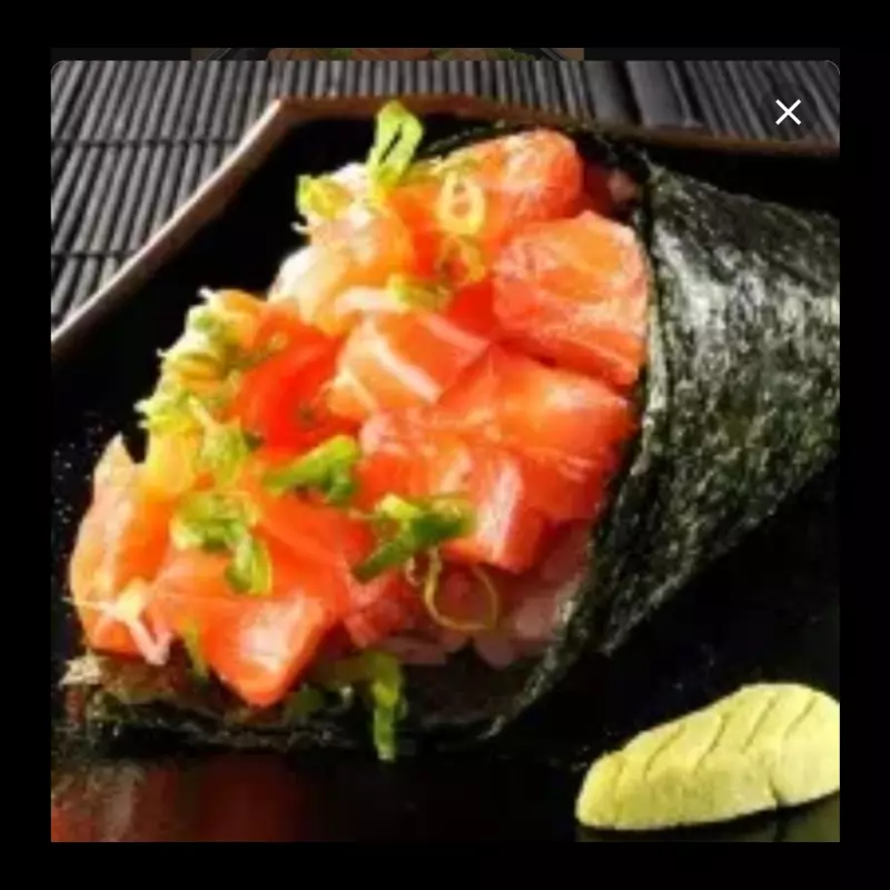 TEMAKI SALMÃO E CEBOLINHA