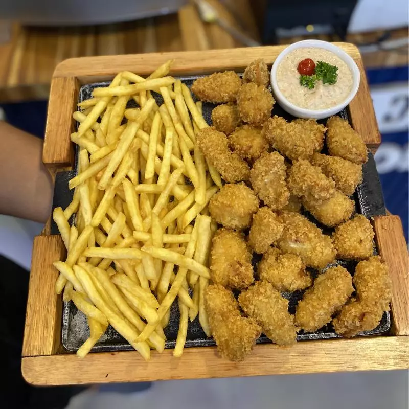 GURJÃO DE FRANGO C/ FRITAS