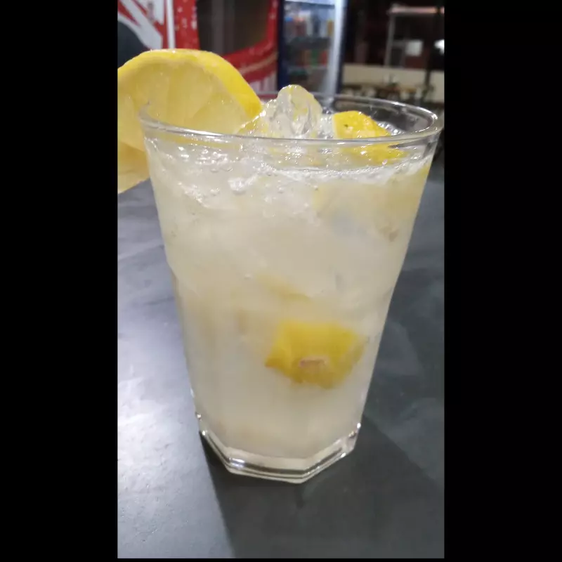 CAIPIRINHA DE LIMÃO SICILIANO