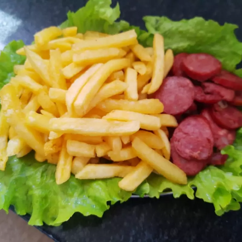 BATATA FRITA COM CALABRESA