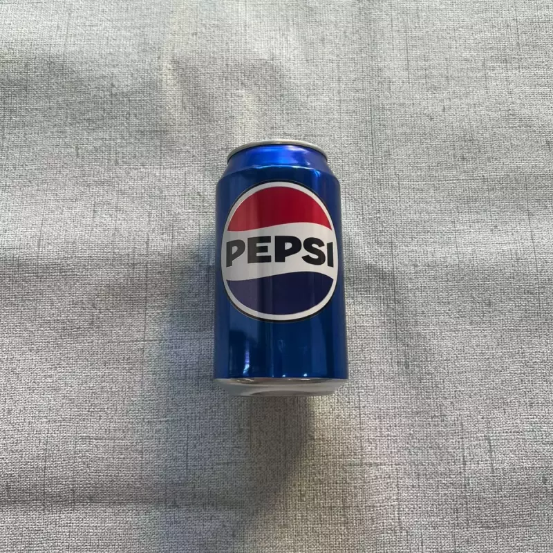 Lata pepsi 354 ml.