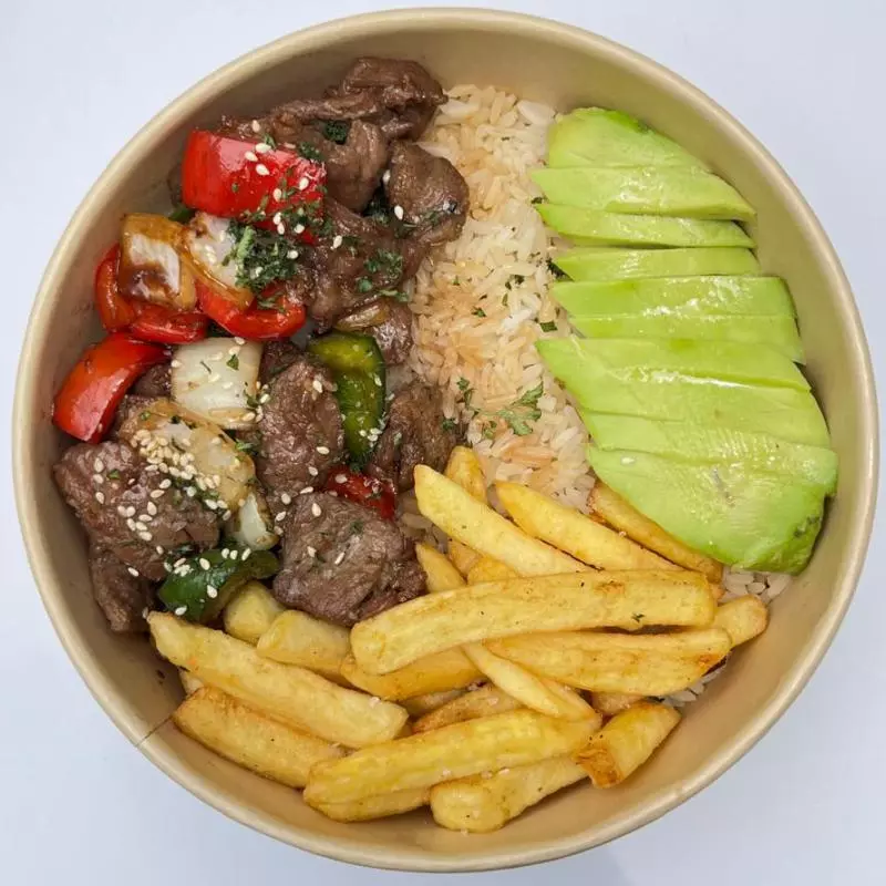 BOWLS DE LOMO SALTADO