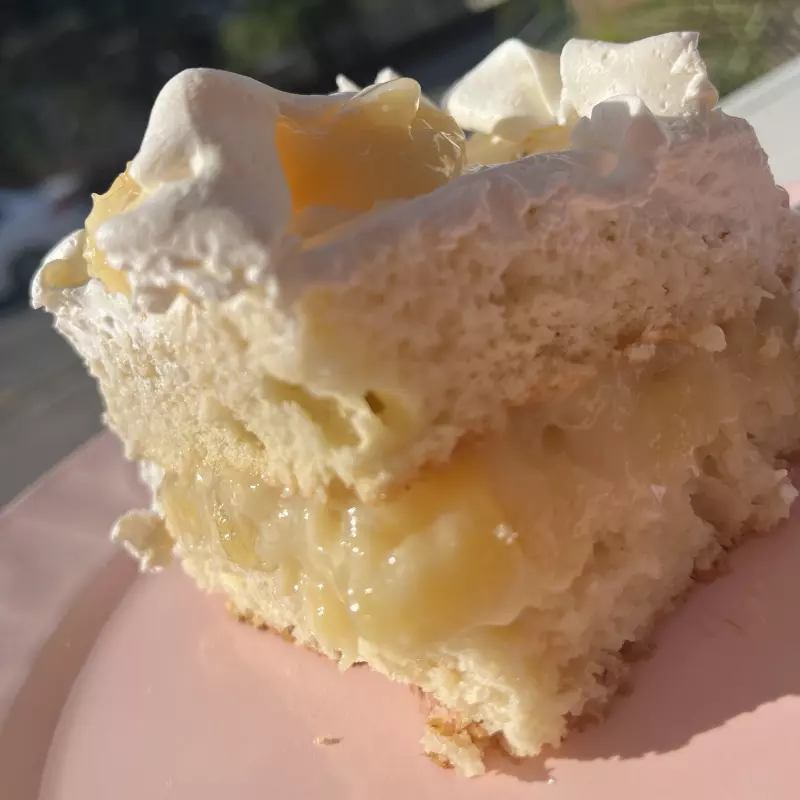 BOLO DE ABACAXI