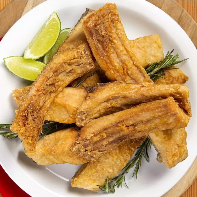 COSTELINHA DE TAMBAQUI