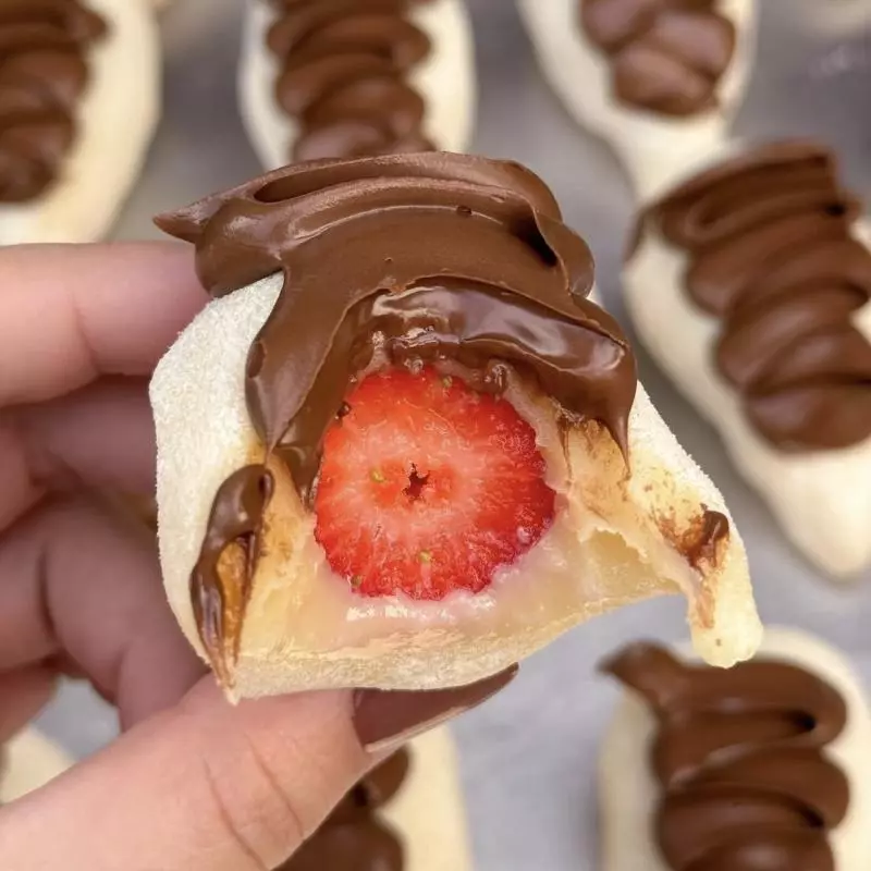 Coxinha de morango com nutella