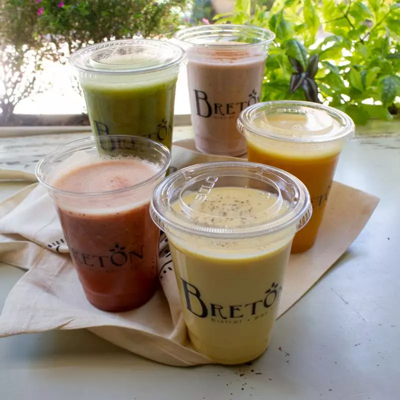 Jugos frutales naturales