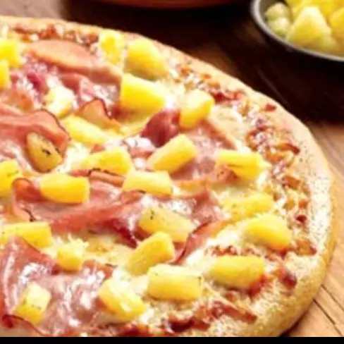 PIZZA HAWAIANA