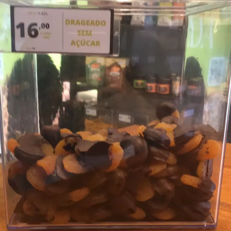 Drageado de damasco com chocolate