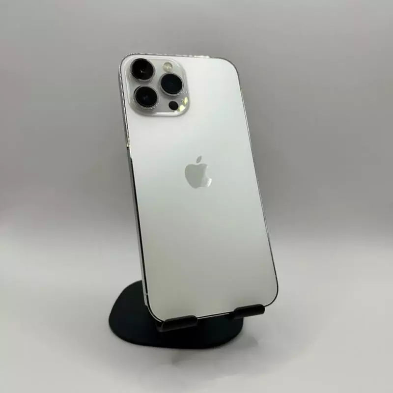 13 PRO MAX 128GB PRATEADO