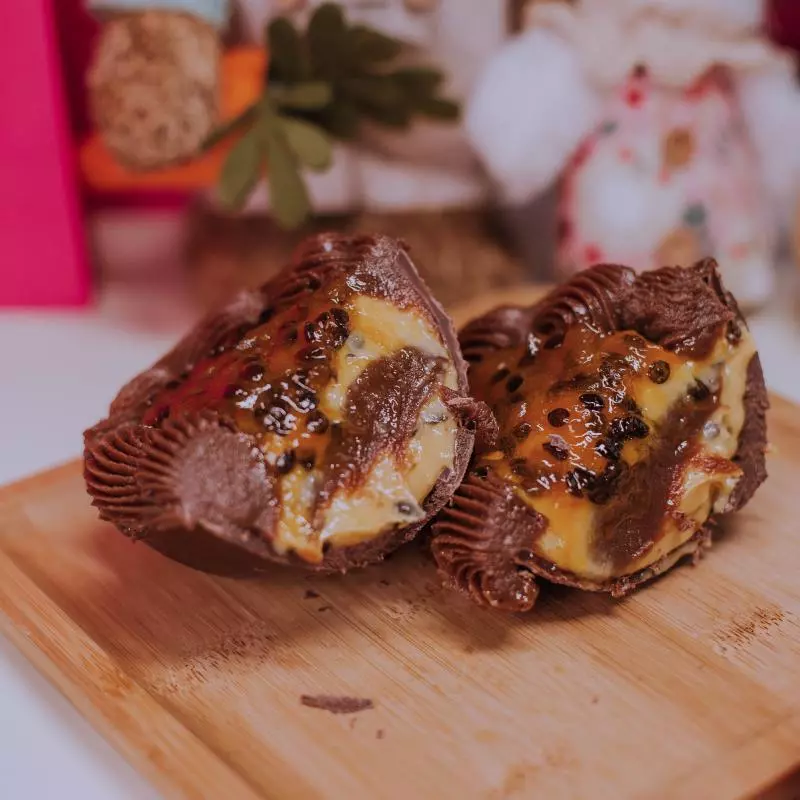 OVO MARACUJÁ COM CHOCOLATE