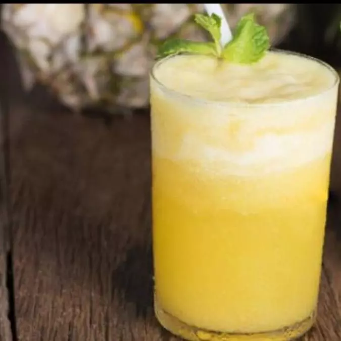 Torre Caipirinha de Vodka Abacaxi