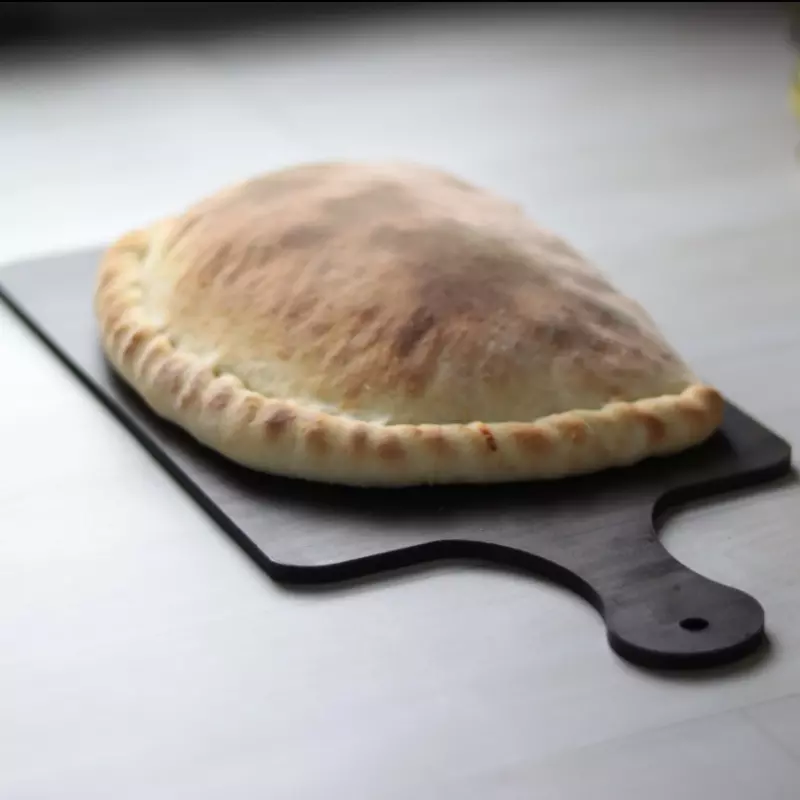 Mega Calzone 30cm