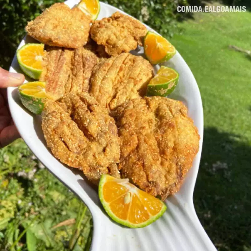 SARDINHA COM MOLHO ESPECIAL