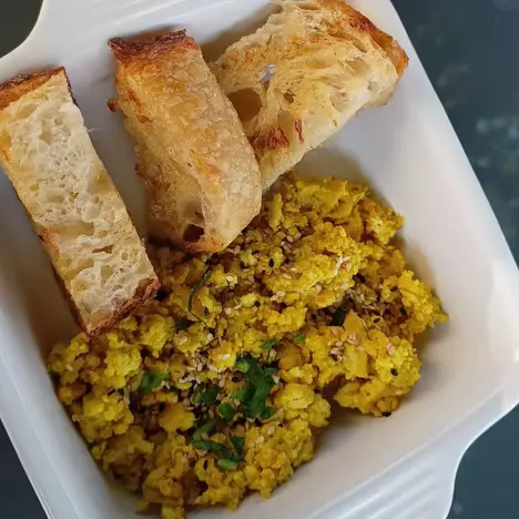 Tofu mexido (Vegano)