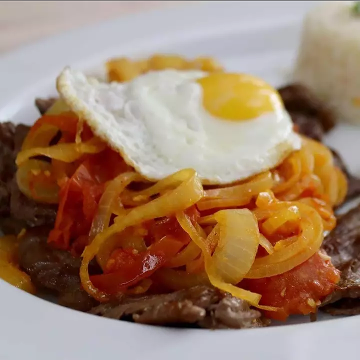 Bistec a caballo