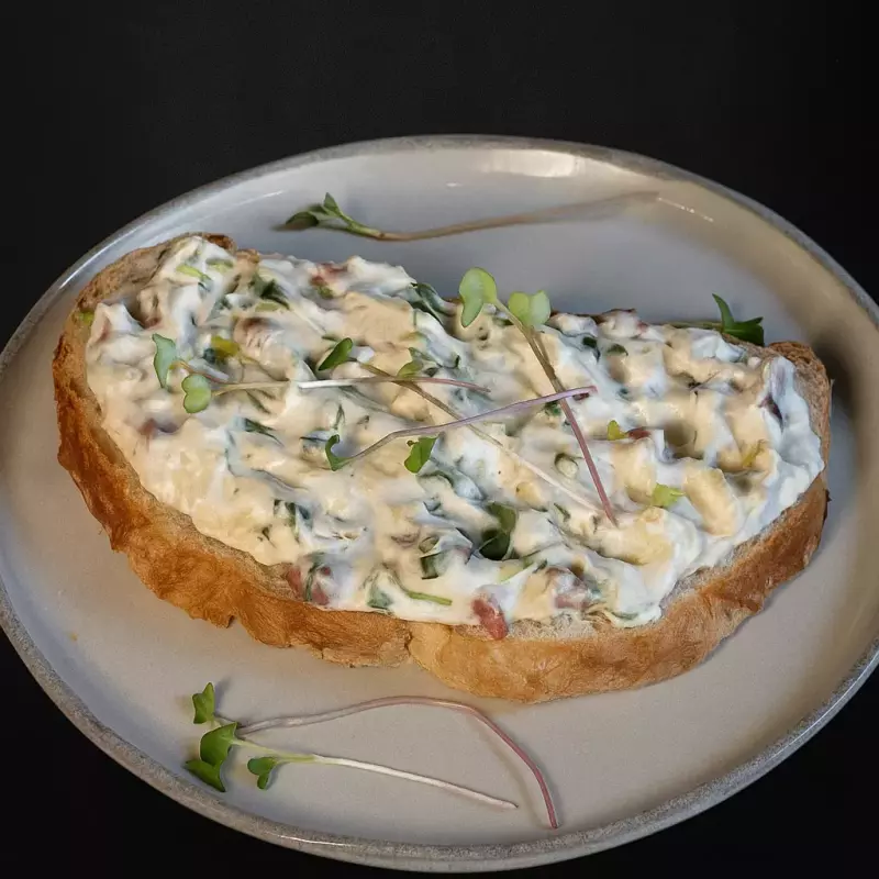 Toast Cream Cheese, Alho Poró, Bacon