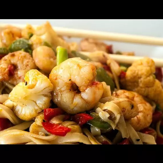 Yakisoba de Camarão