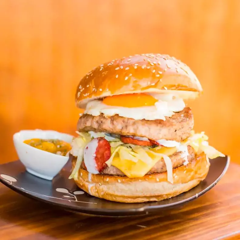 Dragón ball Z burger doble