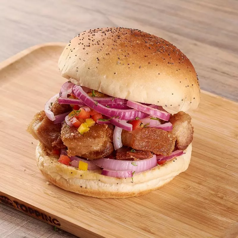 Sándwich Chicharrón