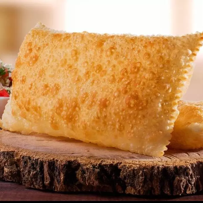Pastel de Frango e Catupiry