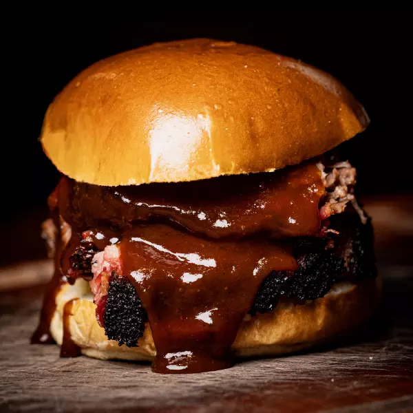 BRISKET SÁNDWICH