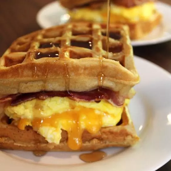Especial Waffle Sándwich