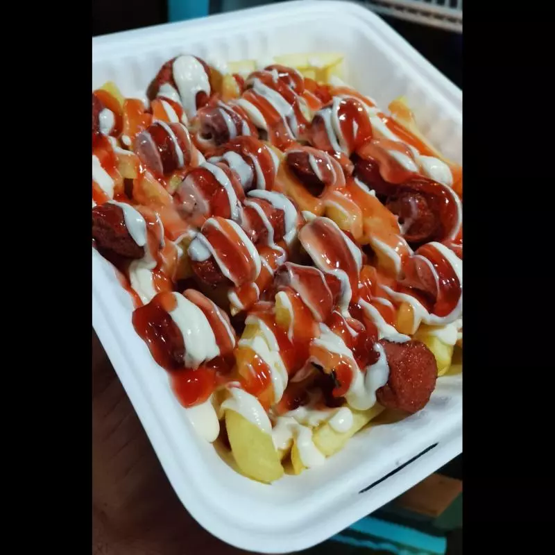 Salchipapas