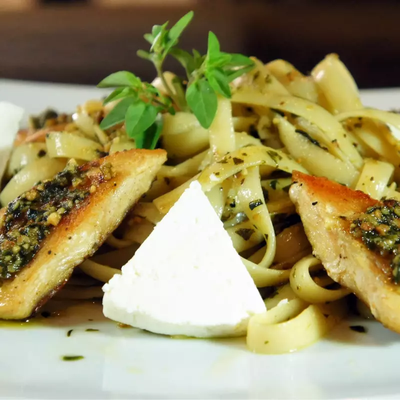 Fettuccine ao Pesto
