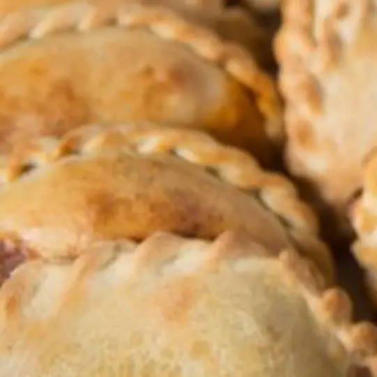 Empanada de Pollo Clasica