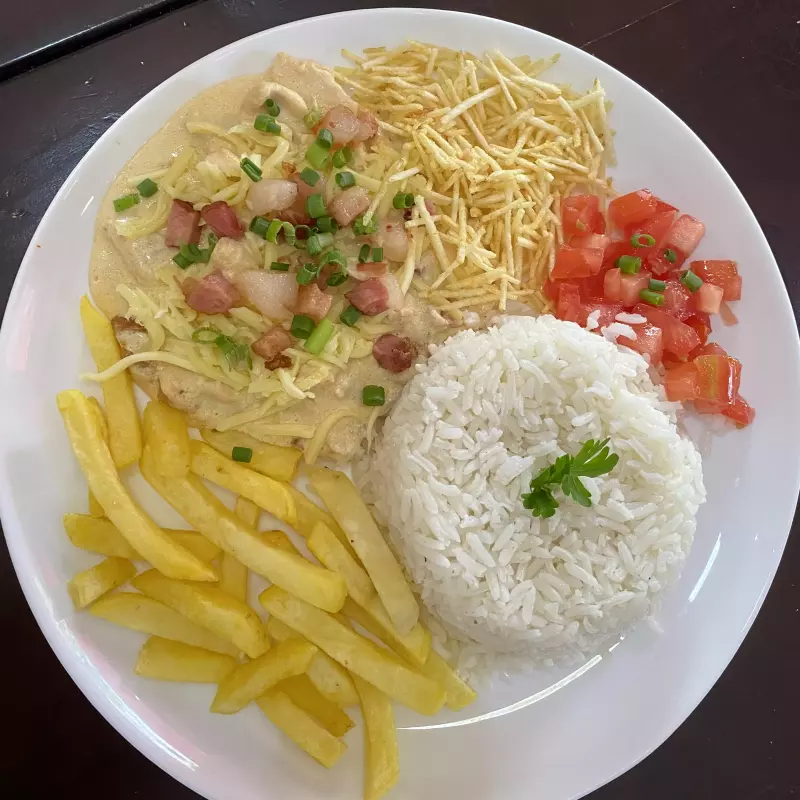 Frango ao molho de Bacon