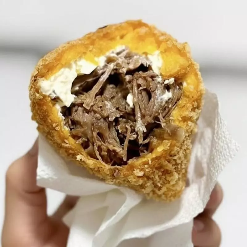 Super Coxinha Costela e Creme Chesse