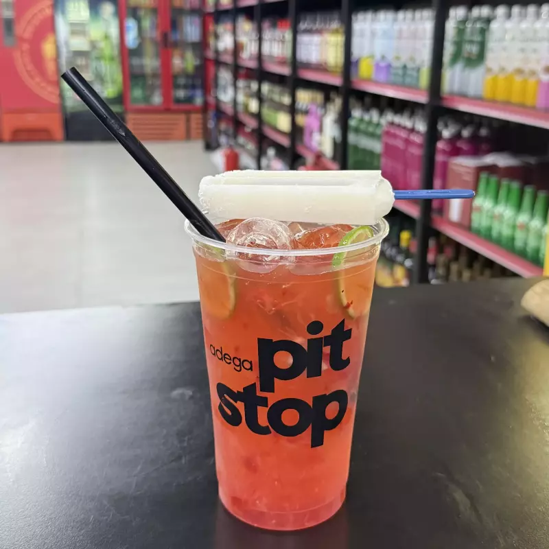 CAIPIRINHA DE MORANGO C/ LIMÃO