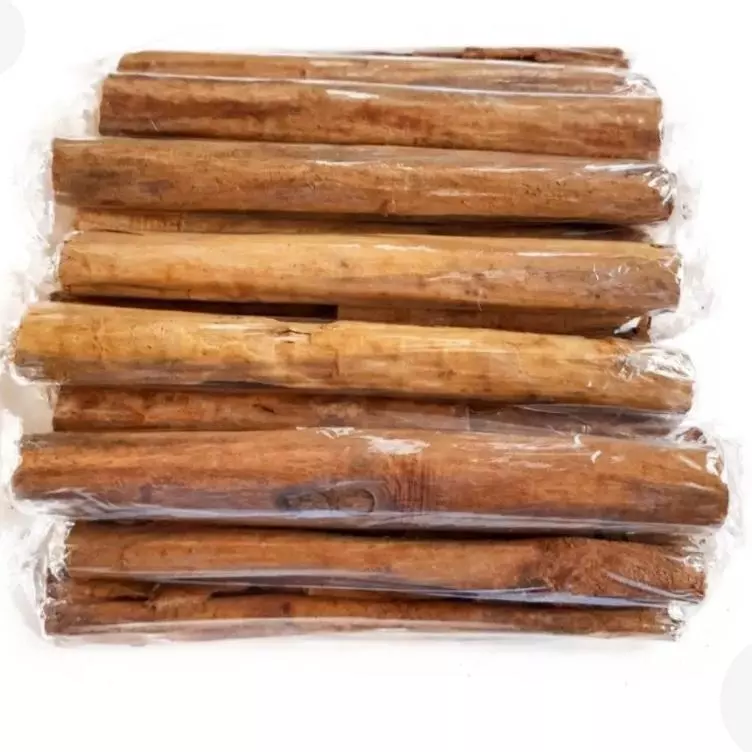Canela tira