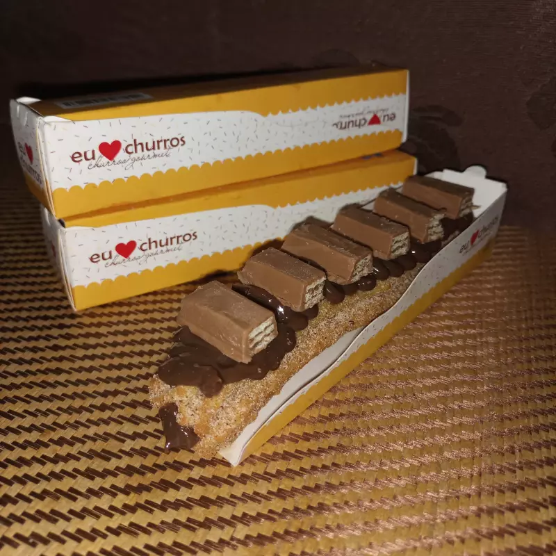 KIT KAT PRETO E NUTELLA