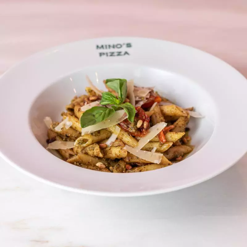 Pasta Pinoli Al Basilico