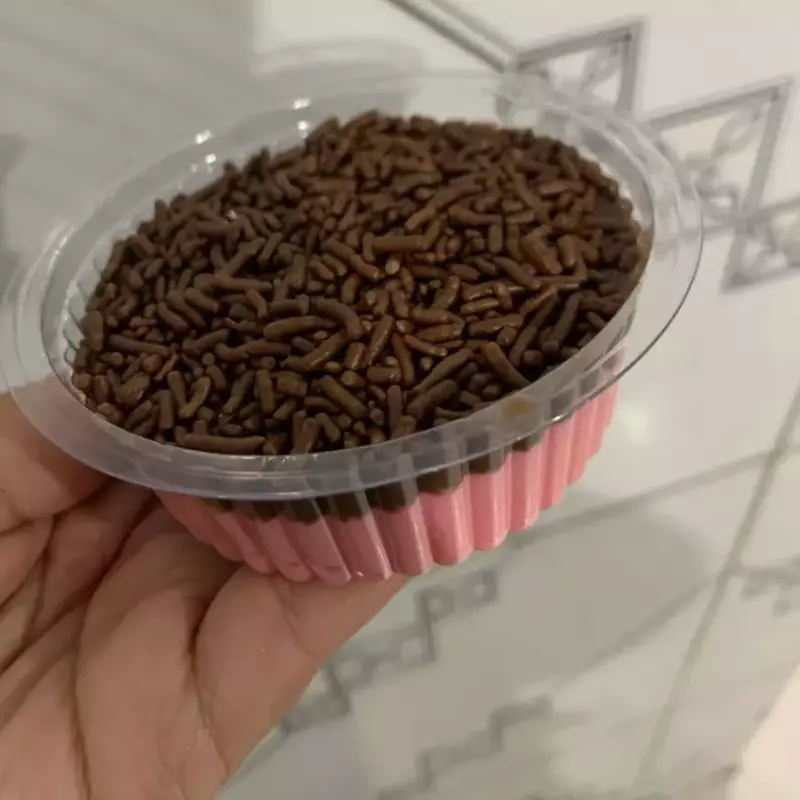 mouse de morango com granulado