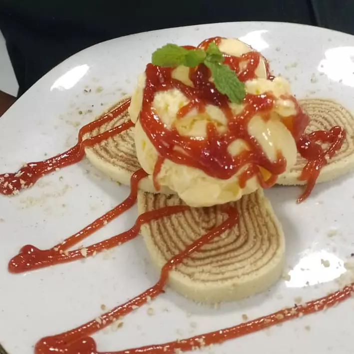 Bolo de Rolo c/ sorvete