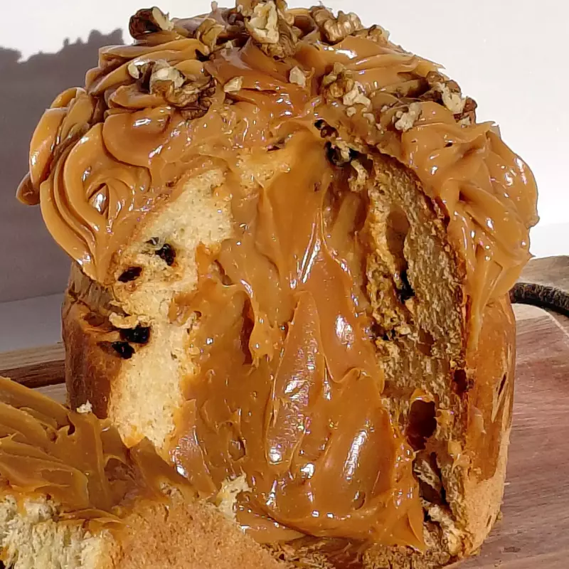 Panetone Trufado Doce de Leite/Nozes