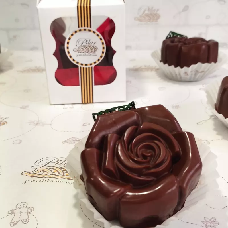 Rosa red velvet bañada en chocolate