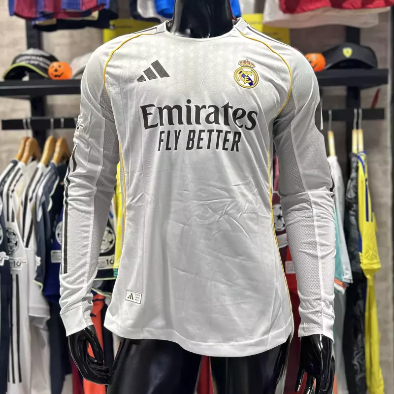 Manga larga Real Madrid player local