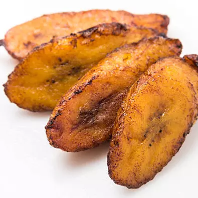 3 TIRAS DE PLATANO FRITO